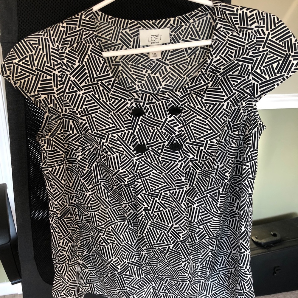 Geometric print blouse